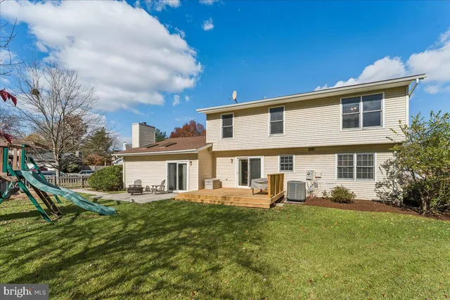 $825,000 | 1551 Brownsville Drive, Herndon, VA 20170