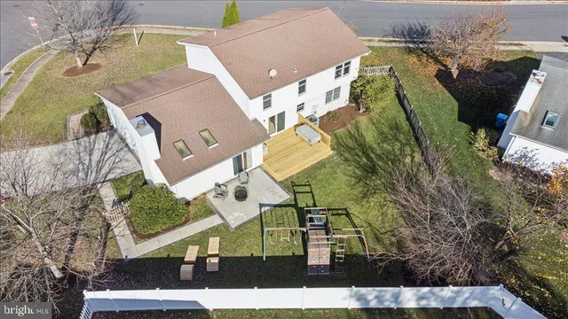 $825,000 | 1551 Brownsville Drive, Herndon, VA 20170