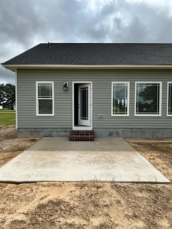$2,100 | 25 Budd Godwin Lane, Dunn, NC 28334