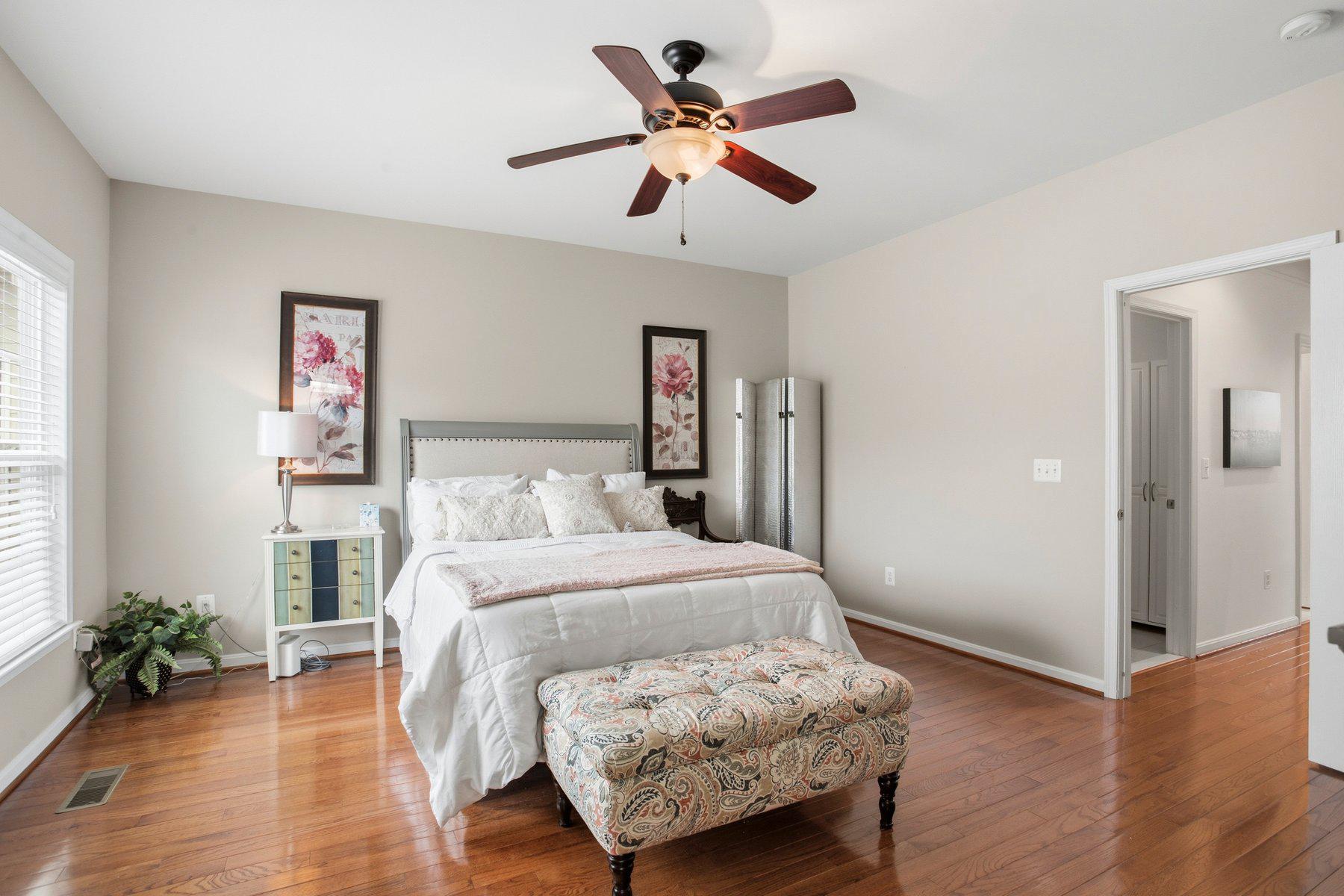 19466 Front Street Leesburg, VA 20176 - Photo 18 of 34 Primary bedroom