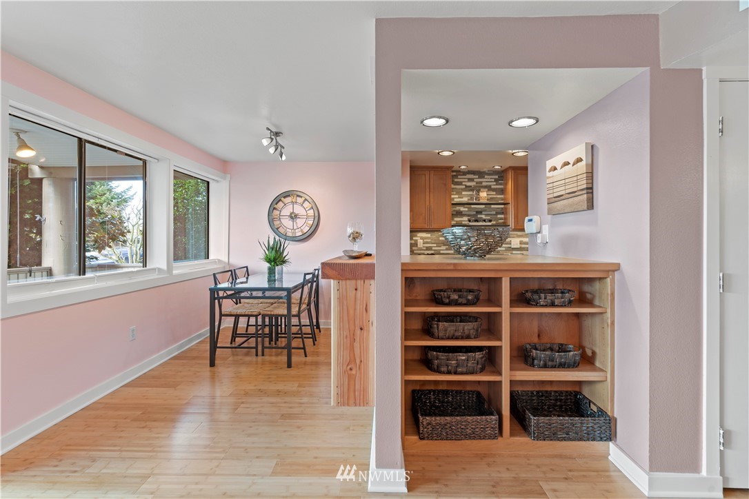 337 3rd Avenue South, Unit 101 Edmonds, WA 98020 - Photo 3 of 21 Gallery Image 3