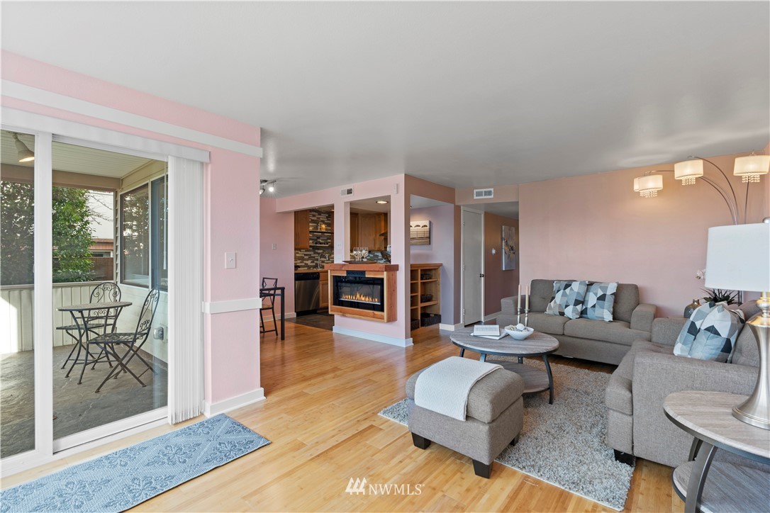 337 3rd Avenue South, Unit 101 Edmonds, WA 98020 - Photo 6 of 21 Gallery Image 6