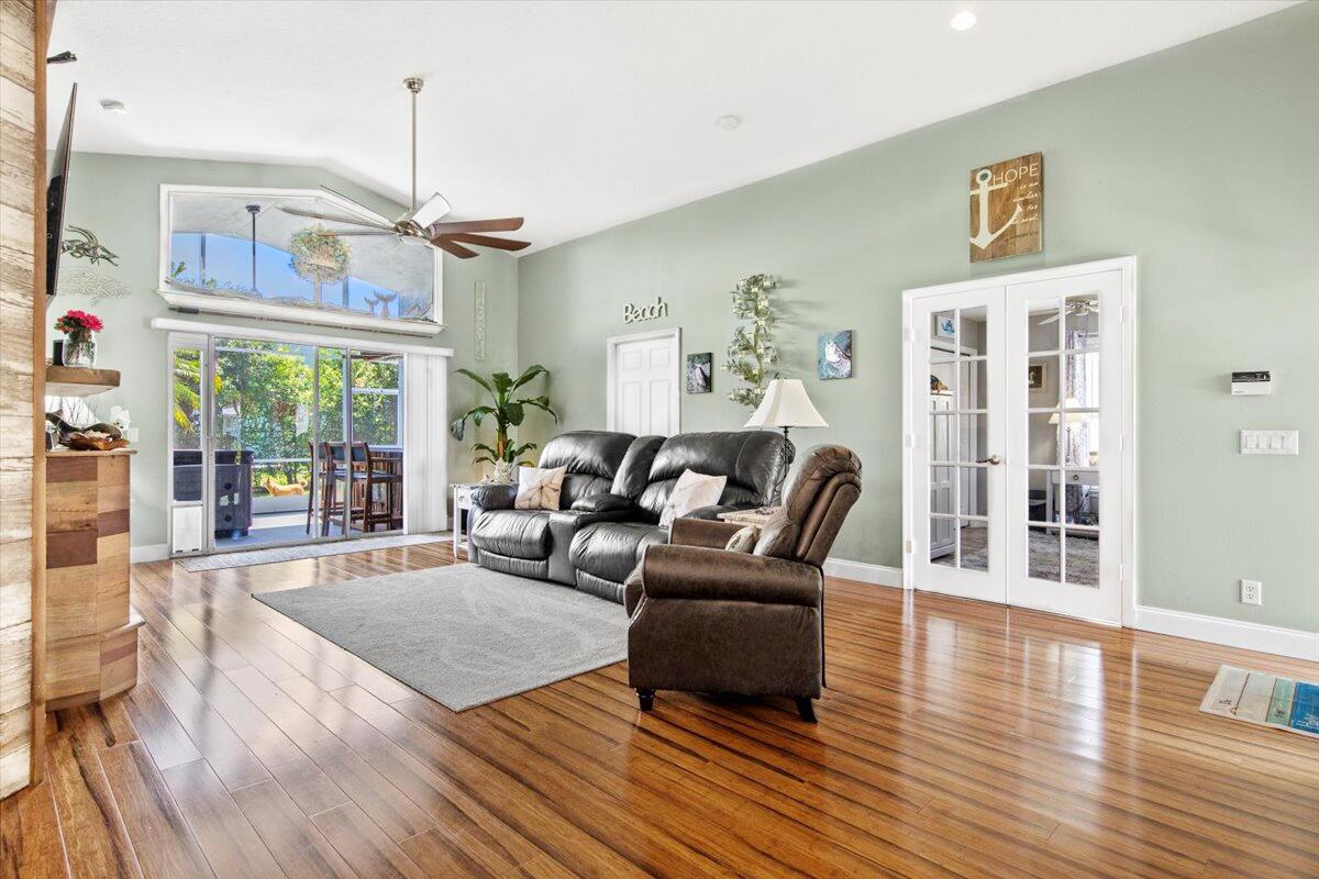 2776 Southwest Riviera Road Stuart, FL 34997 - Photo 14 of 62 Family Room