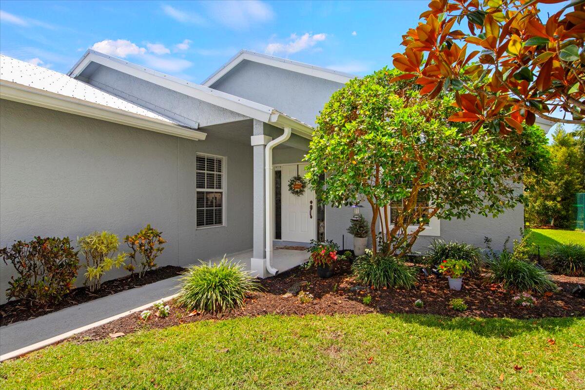 2776 Southwest Riviera Road Stuart, FL 34997 - Photo 6 of 62 Front of Home