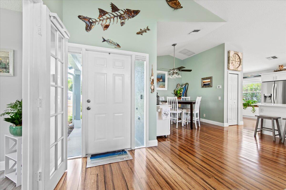 2776 Southwest Riviera Road Stuart, FL 34997 - Photo 8 of 62 Foyer