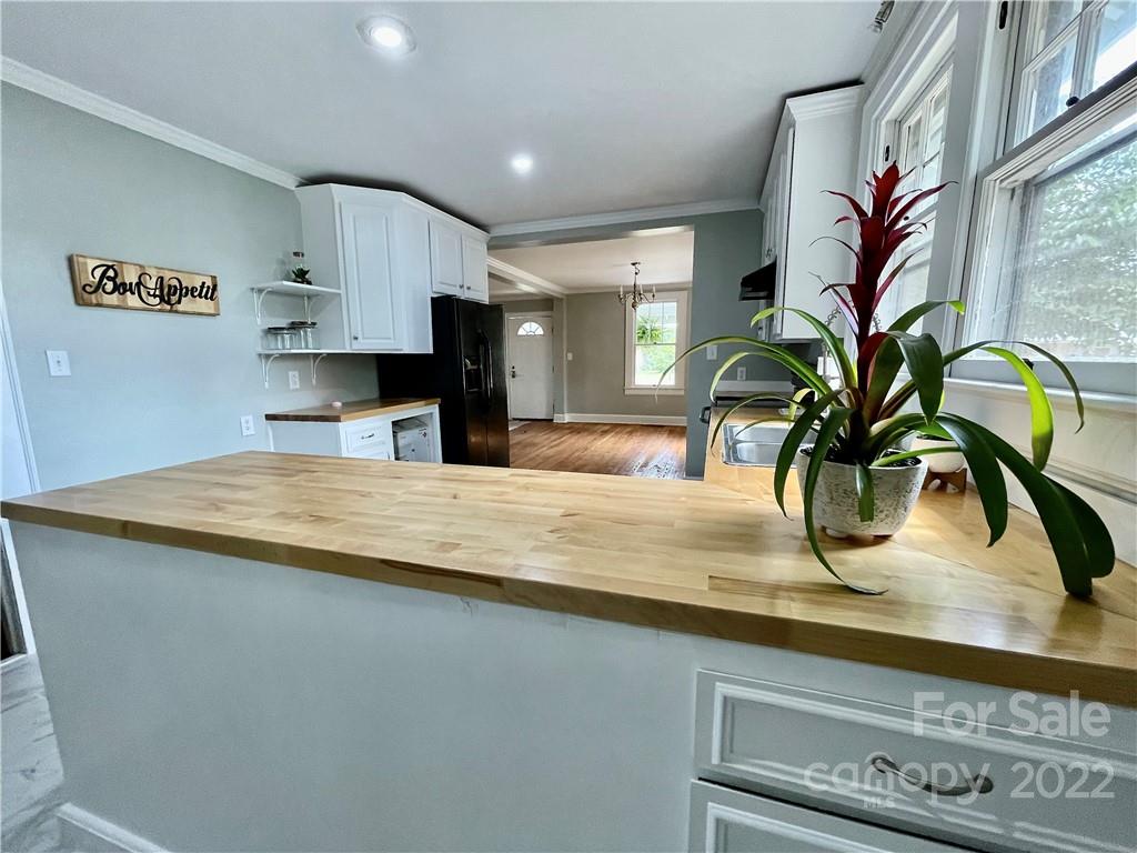 1645 Amherst Road Morganton, NC 28655 - Photo 13 of 23 Gallery Image 13