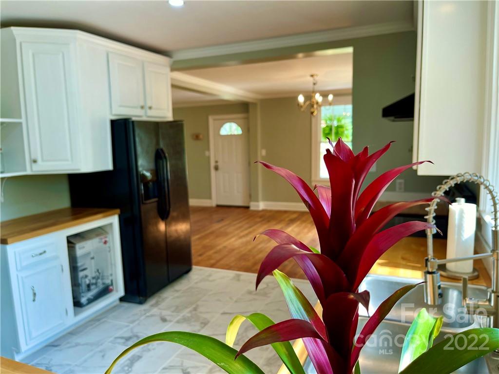 1645 Amherst Road Morganton, NC 28655 - Photo 15 of 23 Gallery Image 15