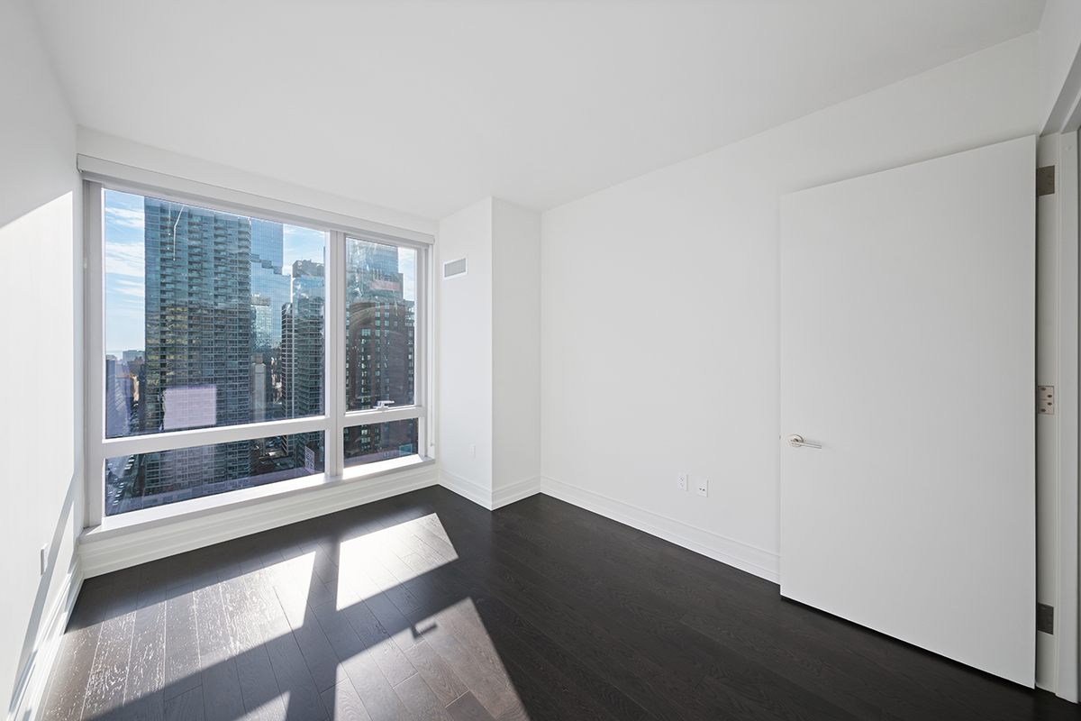 555 10th Avenue, Unit 19D Manhattan, NY 10018 - Photo 4 of 18
