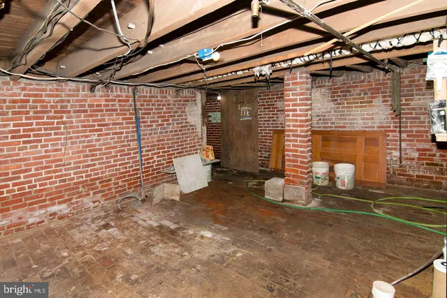 $249,900 | 330 East Broadway, Salem, NJ 08079