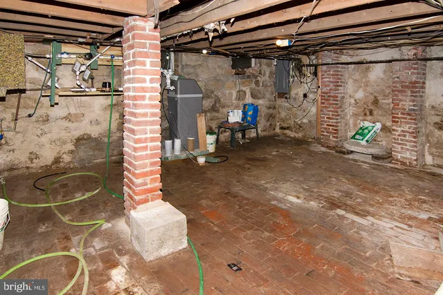 $249,900 | 330 East Broadway, Salem, NJ 08079