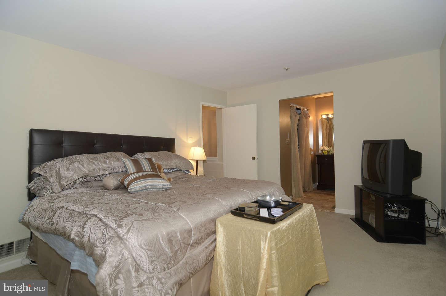 4906 Columbia Road, Unit 5 Columbia, MD 21044 - Photo 14 of 17 Bedroom (Master)