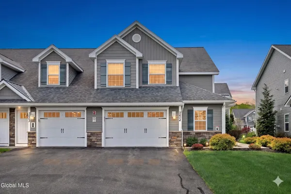 $279,900 | 3604 Brunswick Mdws Way, Troy, NY 12182