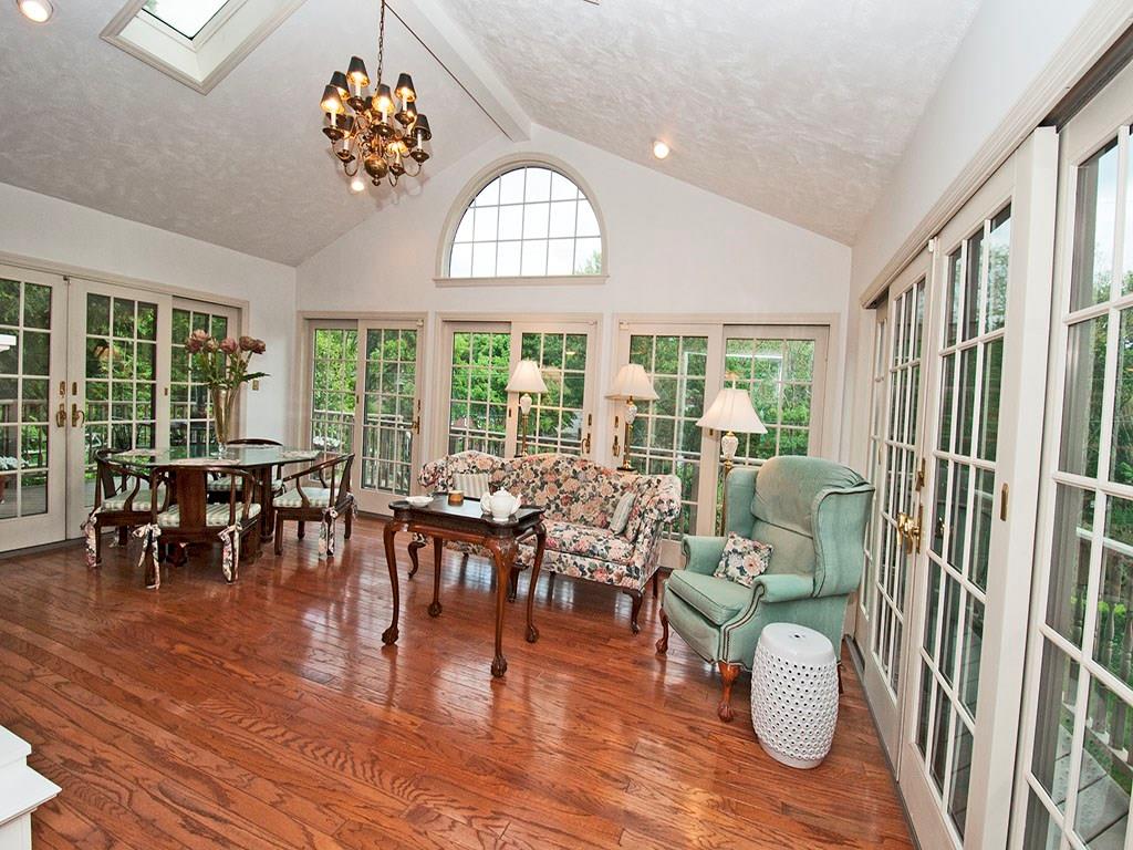 816 Flint Ridge Road Mt. Lebanon, PA 15243 - Photo 2 of 22 Gallery Image 2