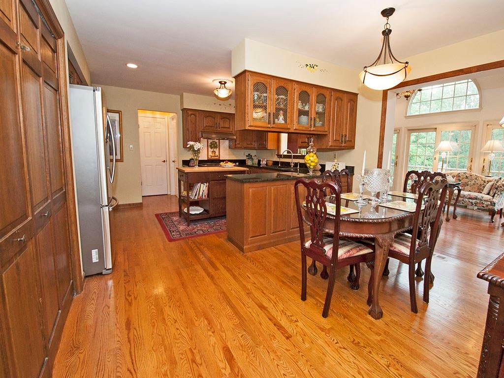 816 Flint Ridge Road Mt. Lebanon, PA 15243 - Photo 13 of 22 Gallery Image 13