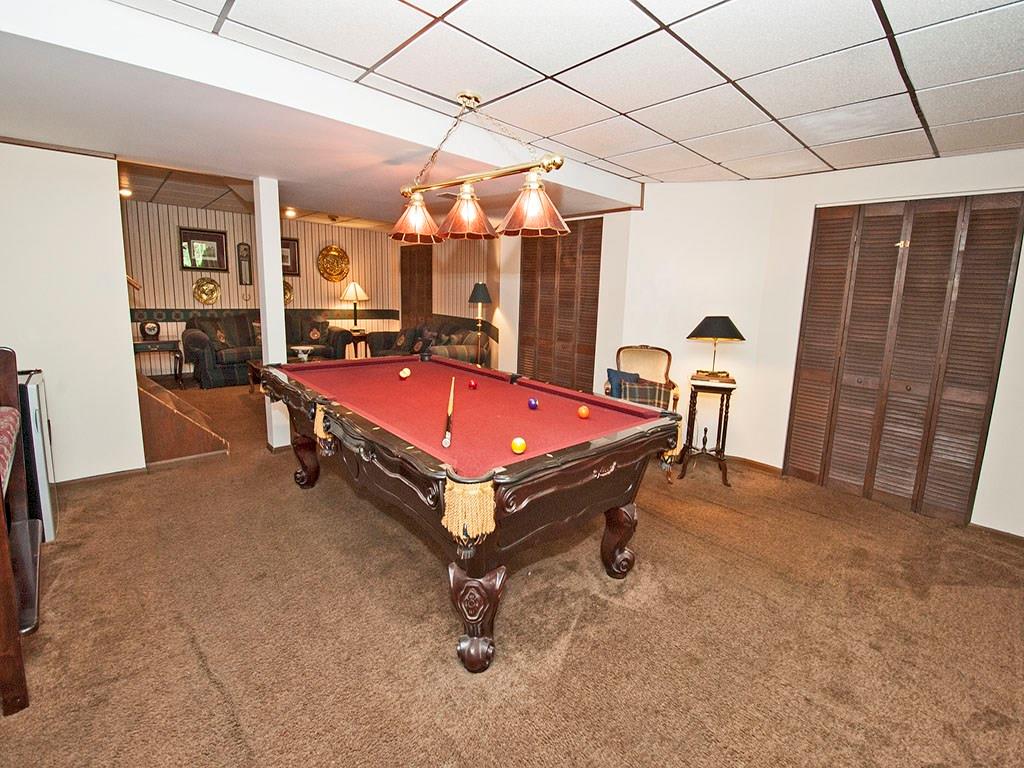 816 Flint Ridge Road Mt. Lebanon, PA 15243 - Photo 20 of 22 Gallery Image 20