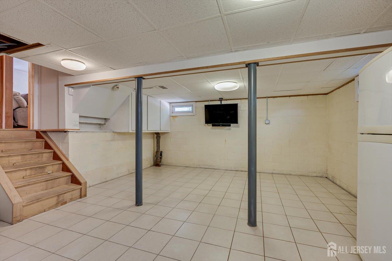 221 North Hill Road Colonia, NJ 07067 - Photo 24 of 36 Gallery Image 24