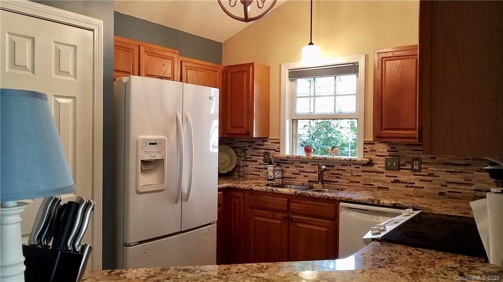 40 Dove Hollow Road Fletcher, NC 28732 - Photo 8 of 40 Gallery Image 8
