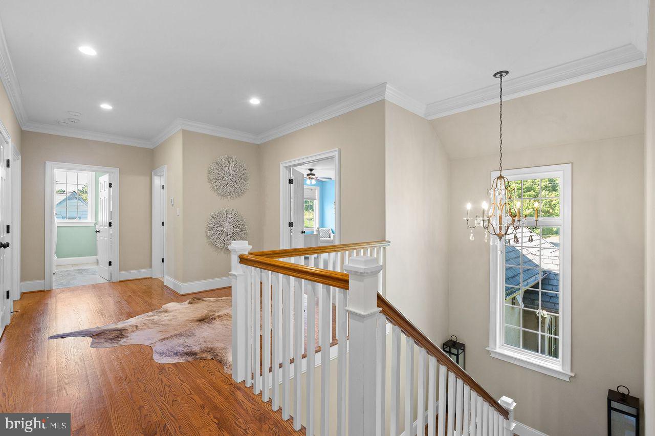 122 Old Lancaster Road Devon, PA 19333 - Photo 28 of 65 Second Floor Hallway