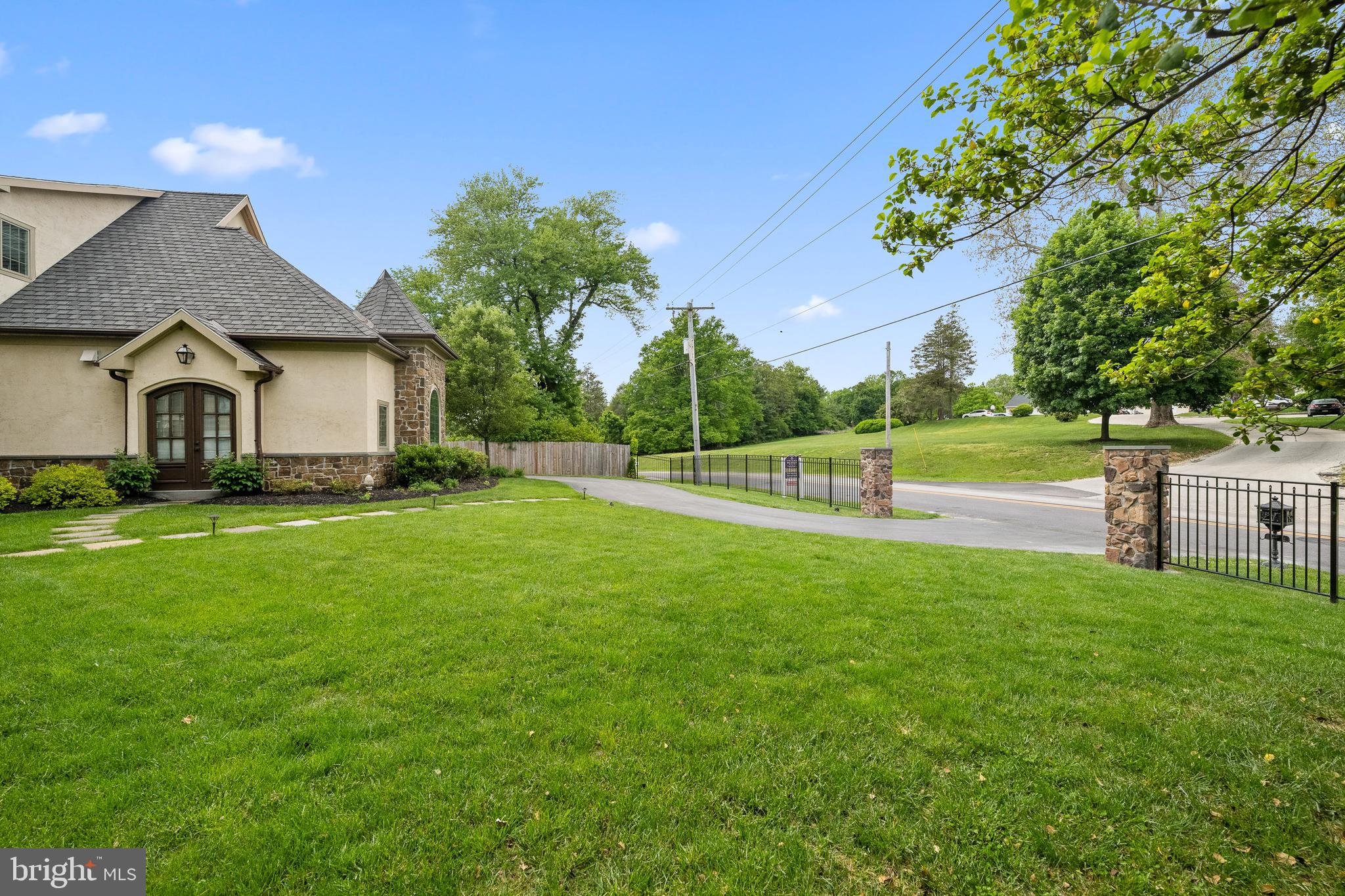 122 Old Lancaster Road Devon, PA 19333 - Photo 6 of 65 Exterior