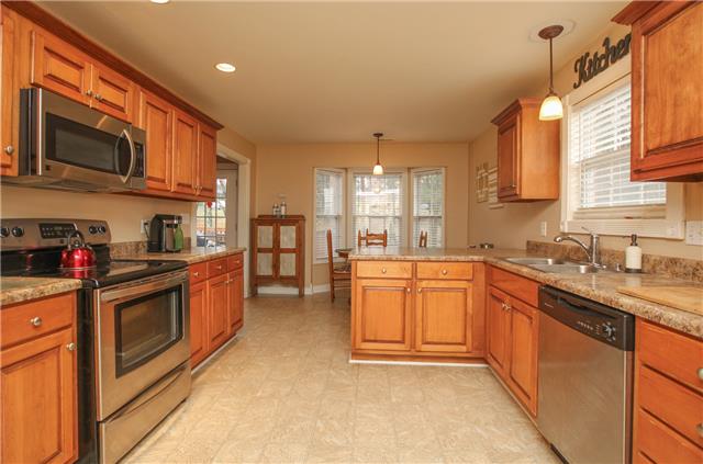3820 Anderson Road Nashville, TN 37217 - Photo 8 of 20 Updated appliances