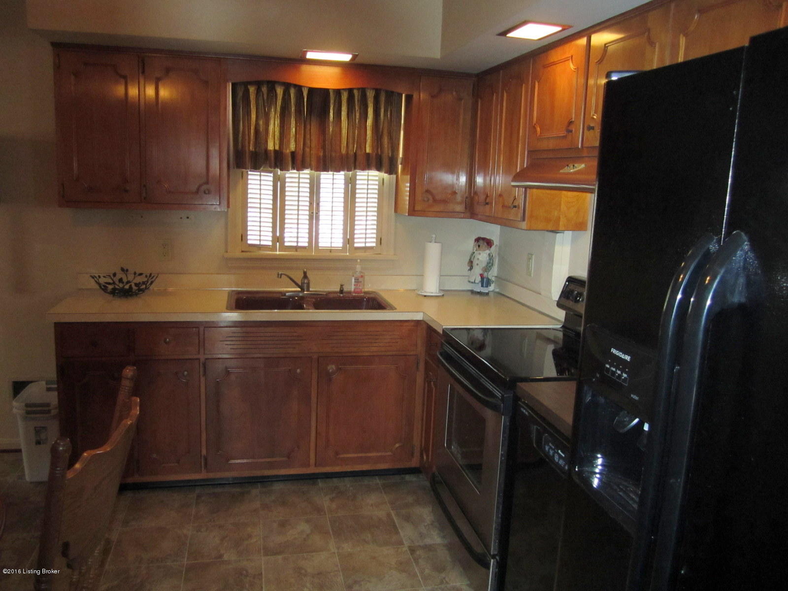 2007 Janlyn Road Jeffersontown, KY 40299 - Photo 8 of 22 IMG_4909
