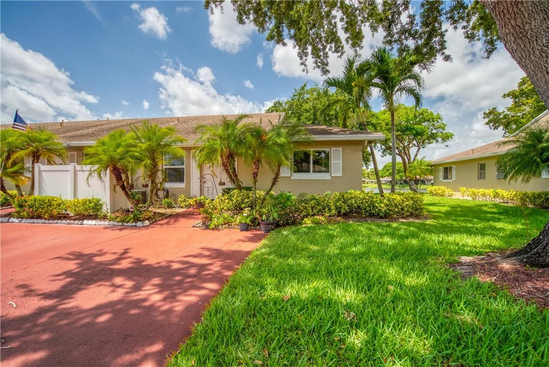 8770 Windrow Way, Unit 8770 Boca Raton, FL 33496 - Photo 19 of 21 Photo 19