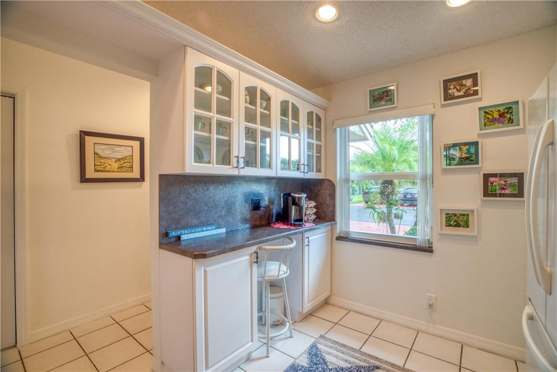8770 Windrow Way, Unit 8770 Boca Raton, FL 33496 - Photo 4 of 21 Photo 4