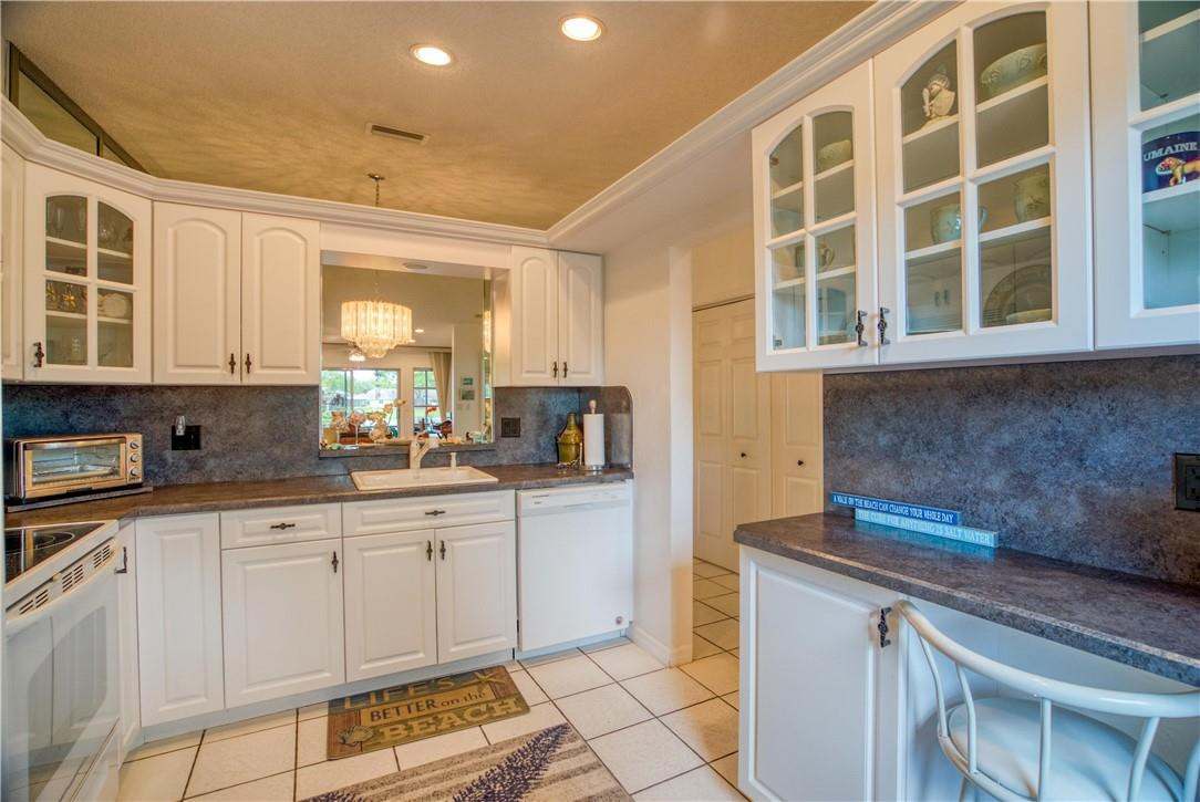 8770 Windrow Way, Unit 8770 Boca Raton, FL 33496 - Photo 5 of 21 Photo 5