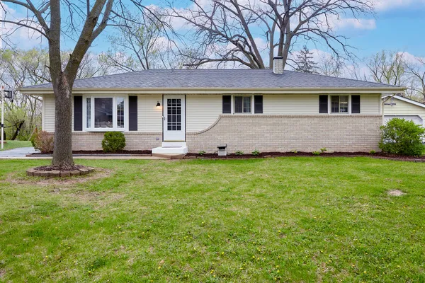 $324,900 | 6199 North River Trail Drive, Milwaukee, WI 53225