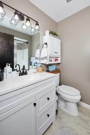 $324,900 | 6199 North River Trail Drive, Milwaukee, WI 53225