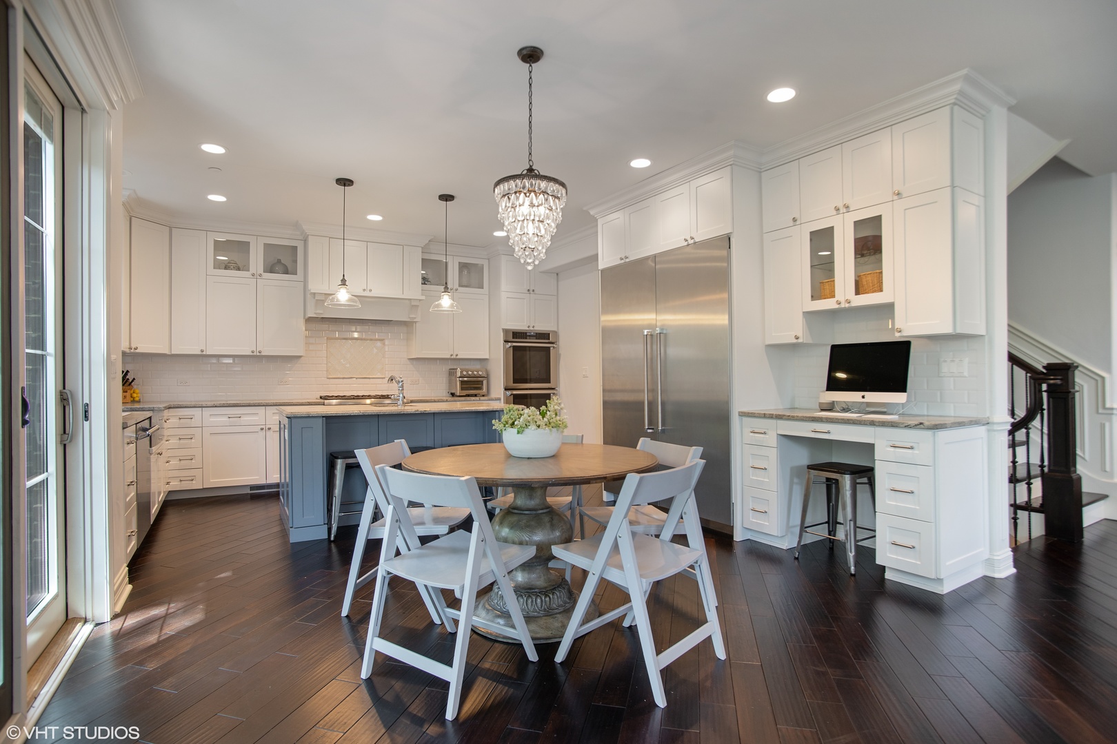 2407 Illinois Road Northbrook, IL 60062 - Photo 9 of 32