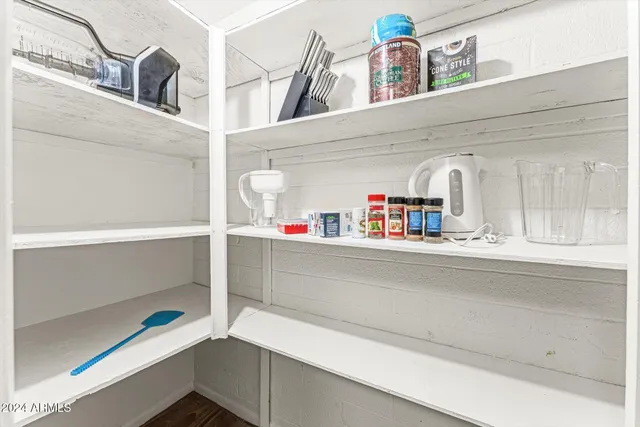 $2,800 | 8111 East Glenrosa Avenue, Scottsdale, AZ 85251