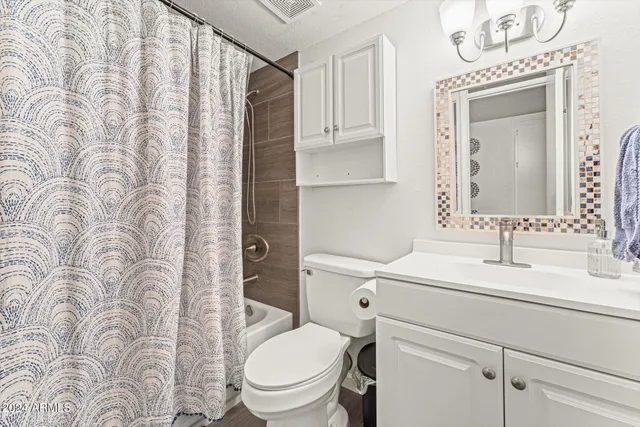 $2,800 | 8111 East Glenrosa Avenue, Scottsdale, AZ 85251