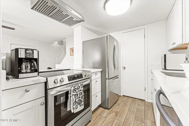 $2,800 | 8111 East Glenrosa Avenue, Scottsdale, AZ 85251