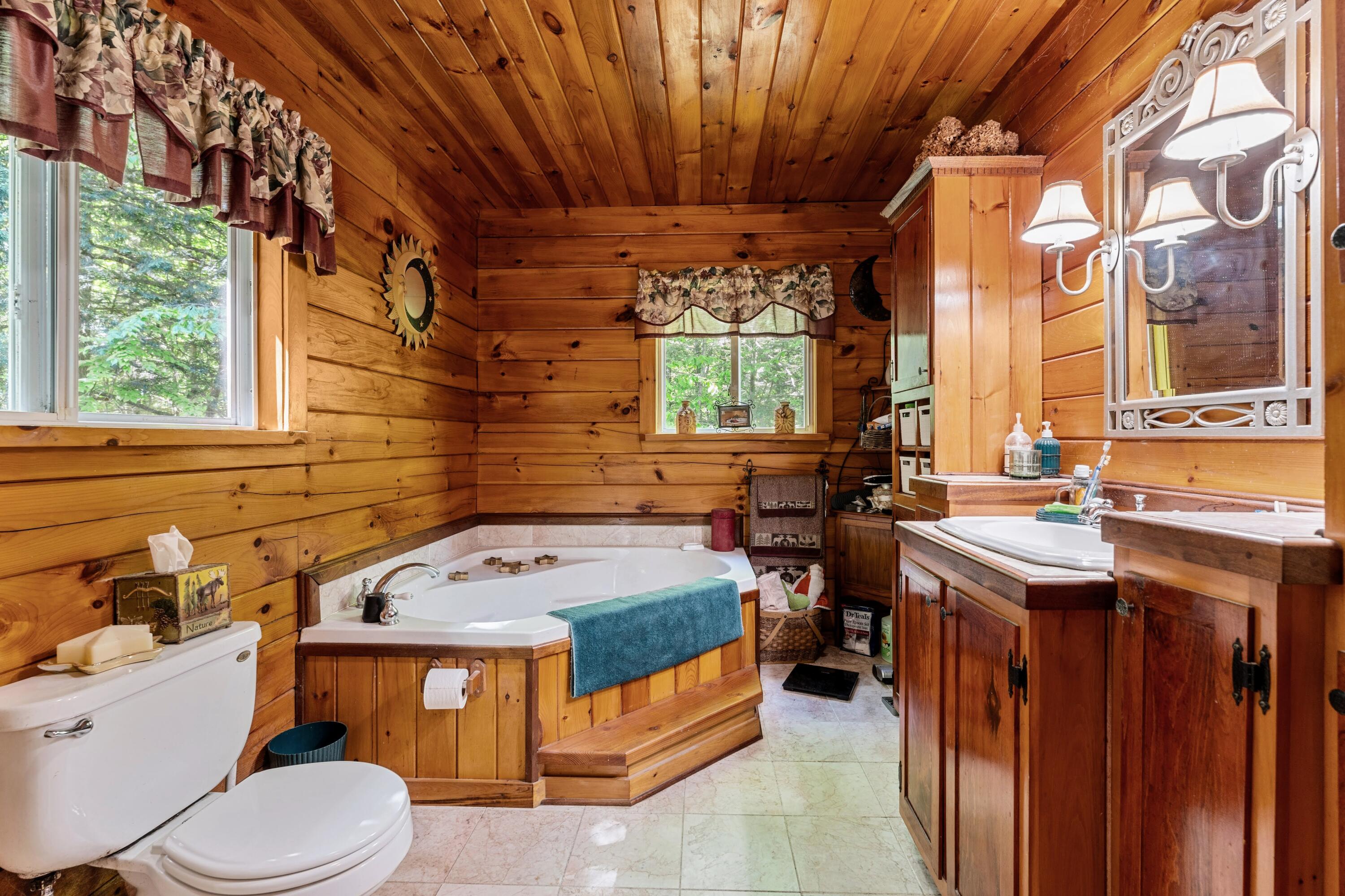 2451 Riverside Drive Vassalboro, ME 04989 - Photo 16 of 54 DSC09704
