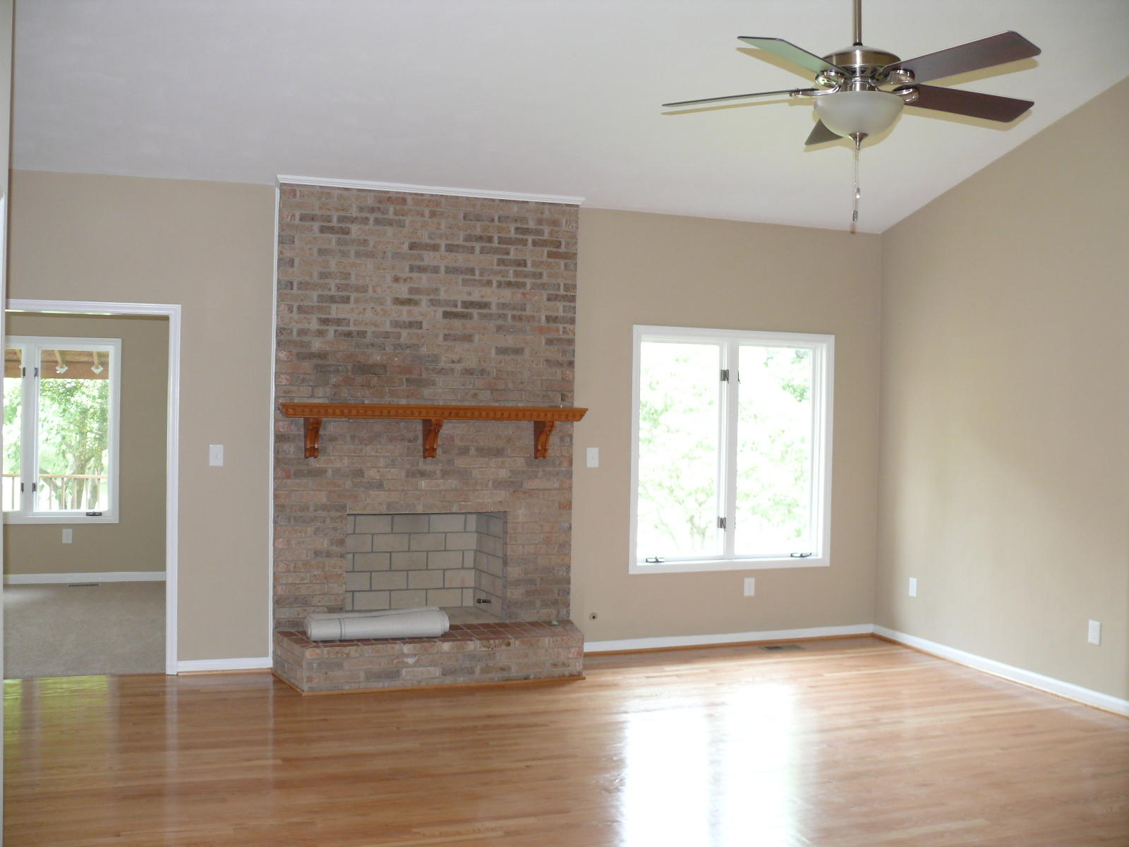 112 Jonathan Road Roanoke, VA 24019 - Photo 2 of 51 P1110388