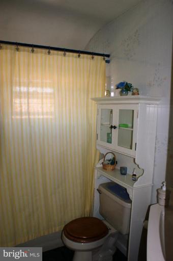 9726 Conmar Road Middle River, MD 21220 - Photo 17 of 28 Bath #1