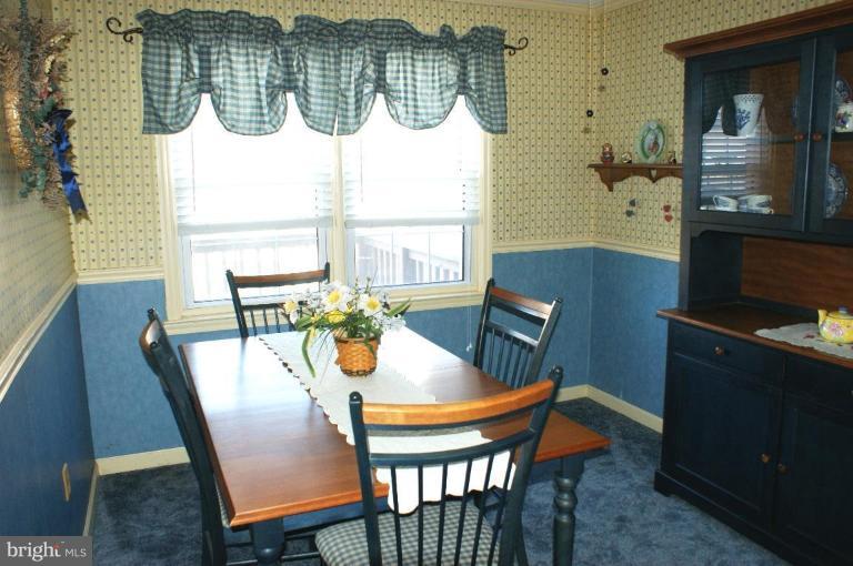 9726 Conmar Road Middle River, MD 21220 - Photo 9 of 28 Dining Room