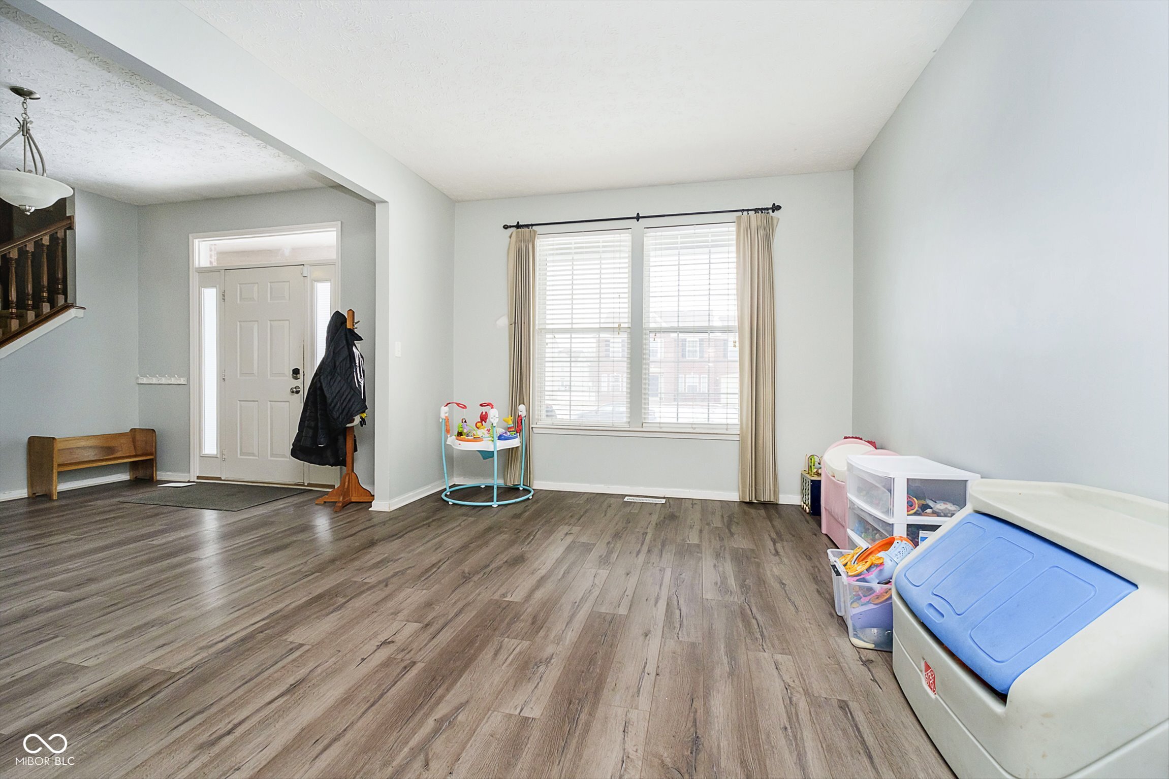 1251 Softwind Drive Indianapolis, IN 46260 - Photo 13 of 36