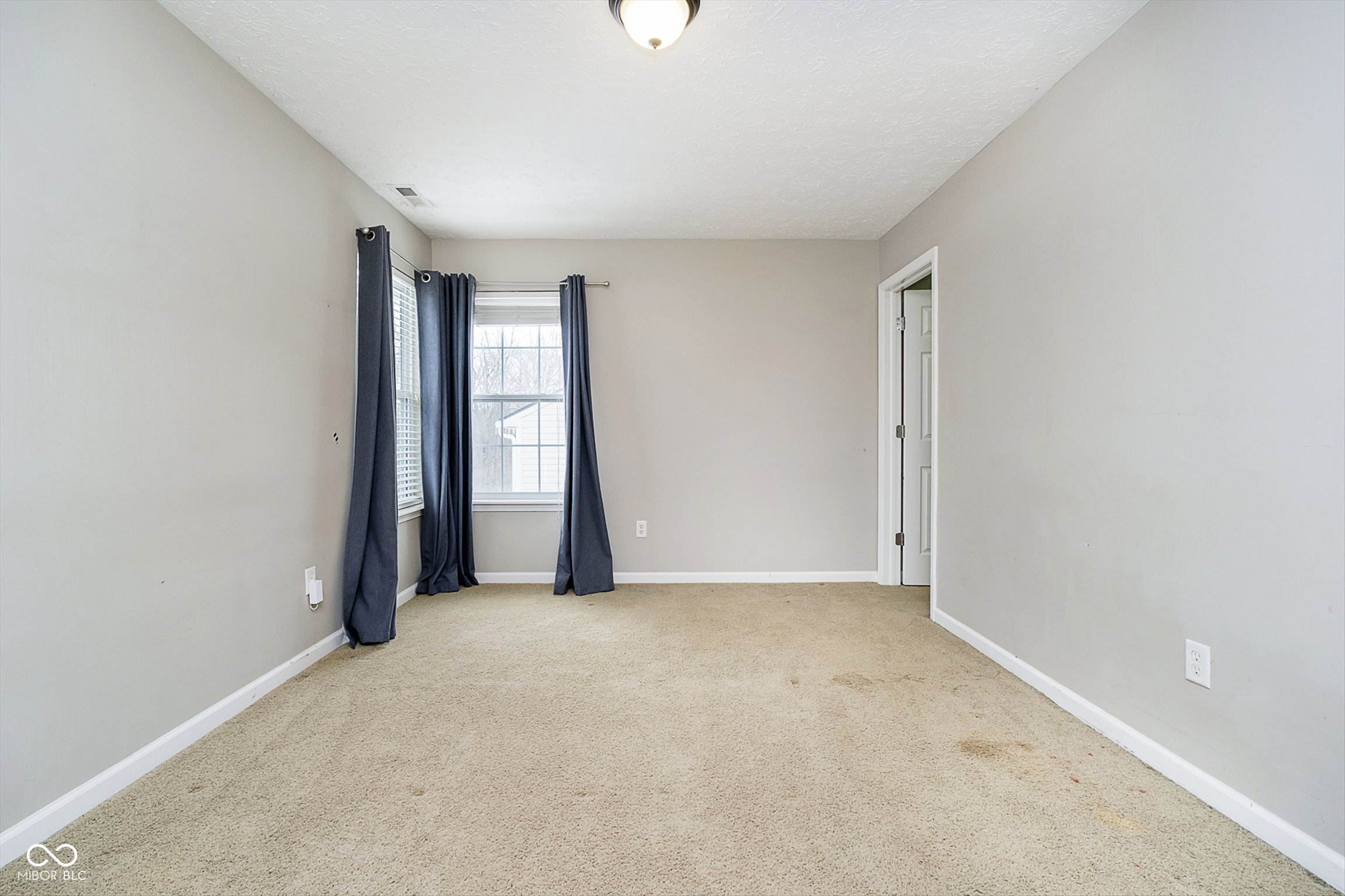 1251 Softwind Drive Indianapolis, IN 46260 - Photo 23 of 36