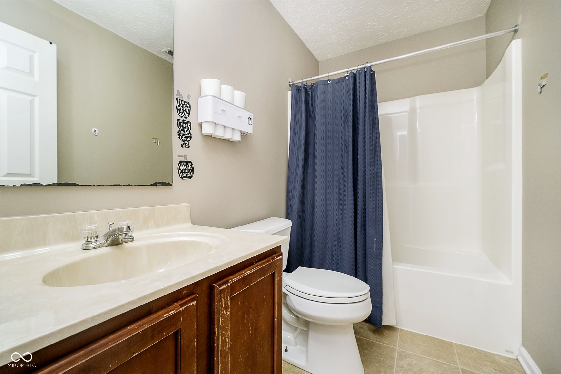 1251 Softwind Drive Indianapolis, IN 46260 - Photo 25 of 36