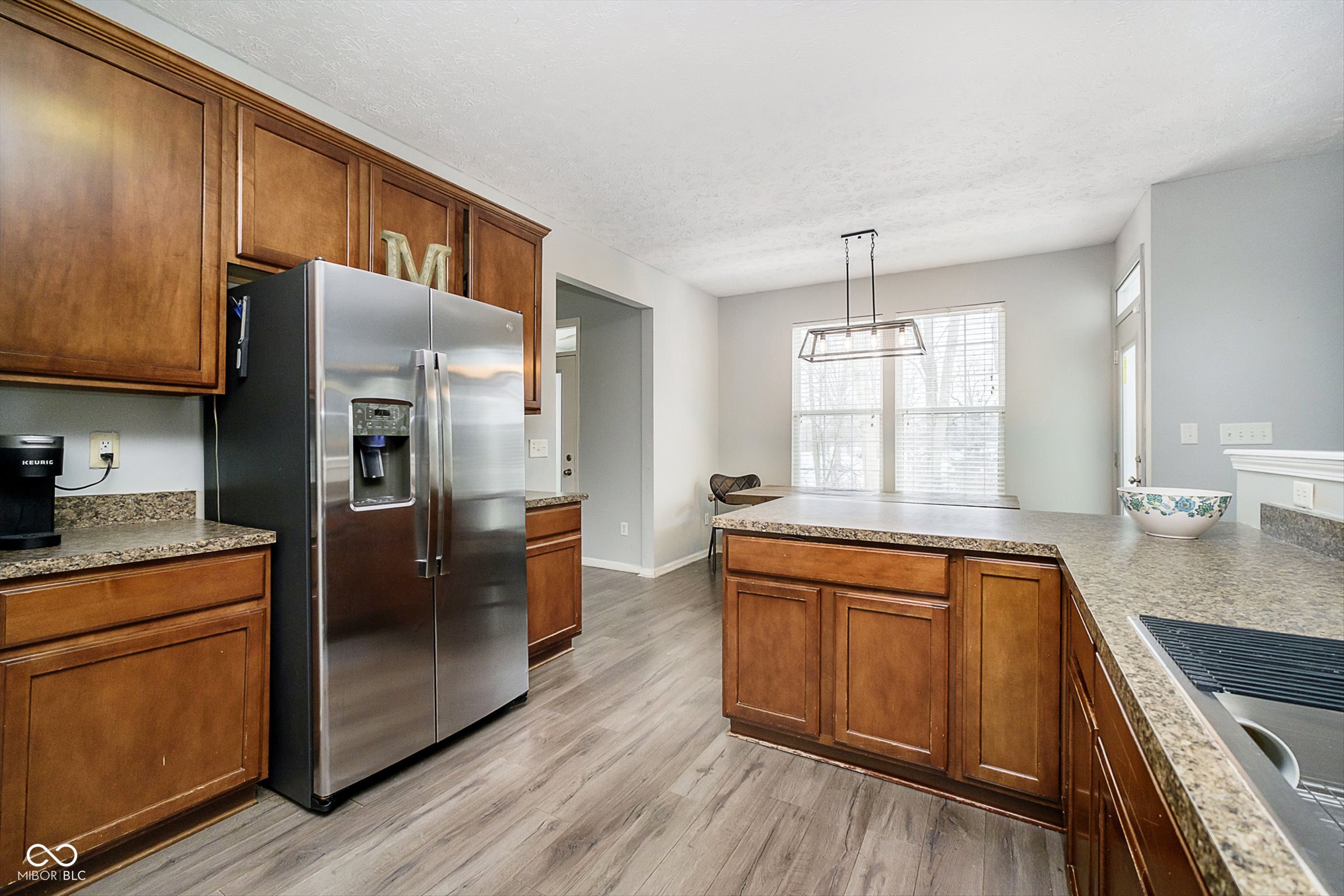 1251 Softwind Drive Indianapolis, IN 46260 - Photo 8 of 36