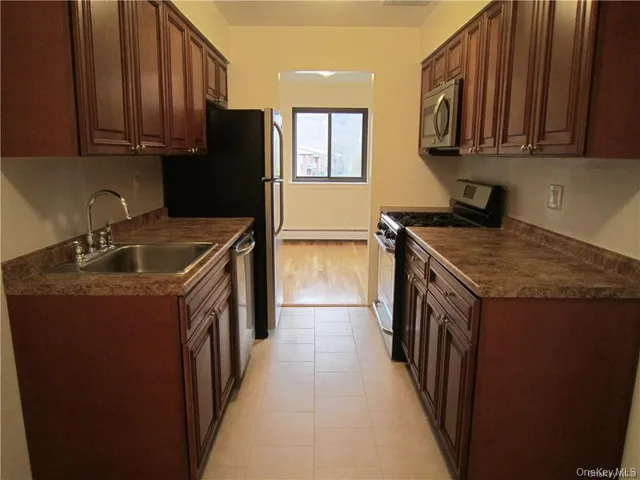 $2,000 | 12 Charles Lane, Unit 2B, Pomona, NY 10970