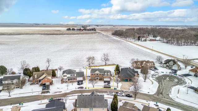 $450,000 | 1126 Arneita Street, Sycamore, IL 60178