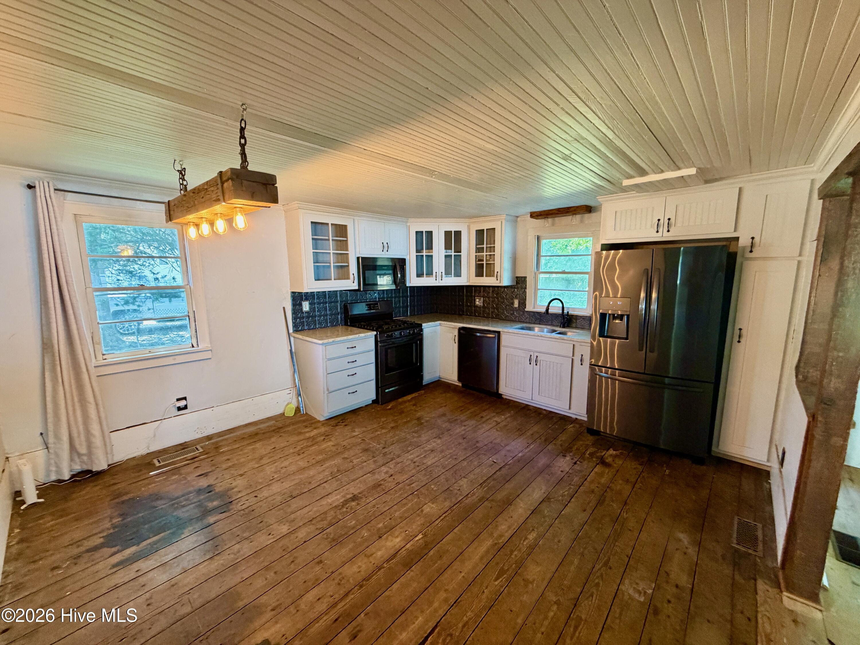 302 North Front Street Hamilton, NC 27840 - Photo 9 of 36