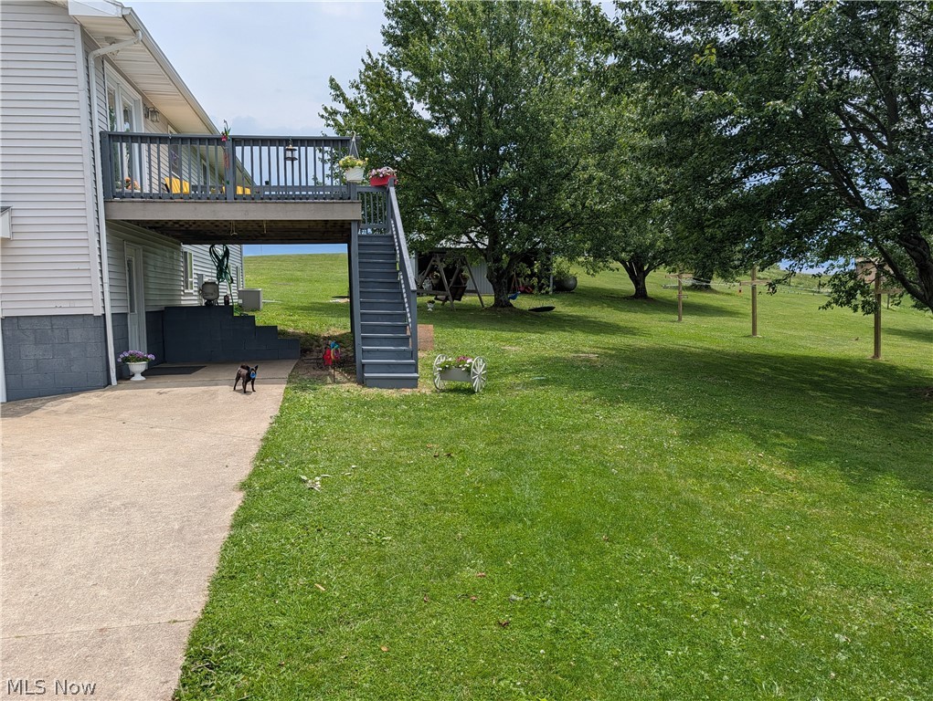 41401 Hanover Ridge Road Jewett, OH 43986 - Photo 6 of 28 Rear yard and deck