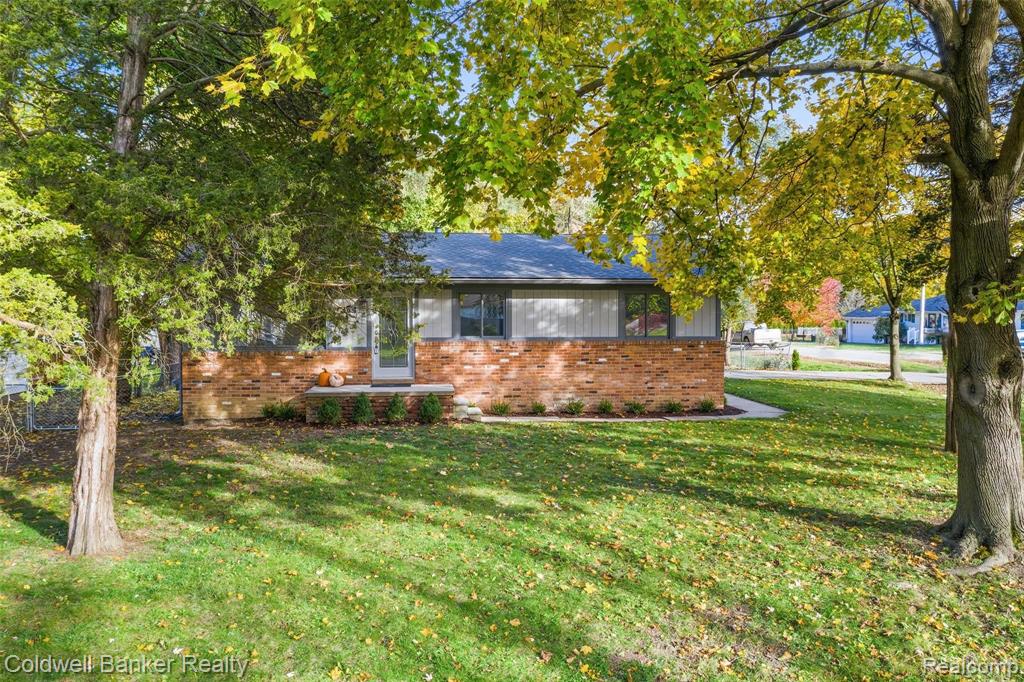 2793 Weaverton Rochester Hills, MI 48307 - Photo 3 of 31