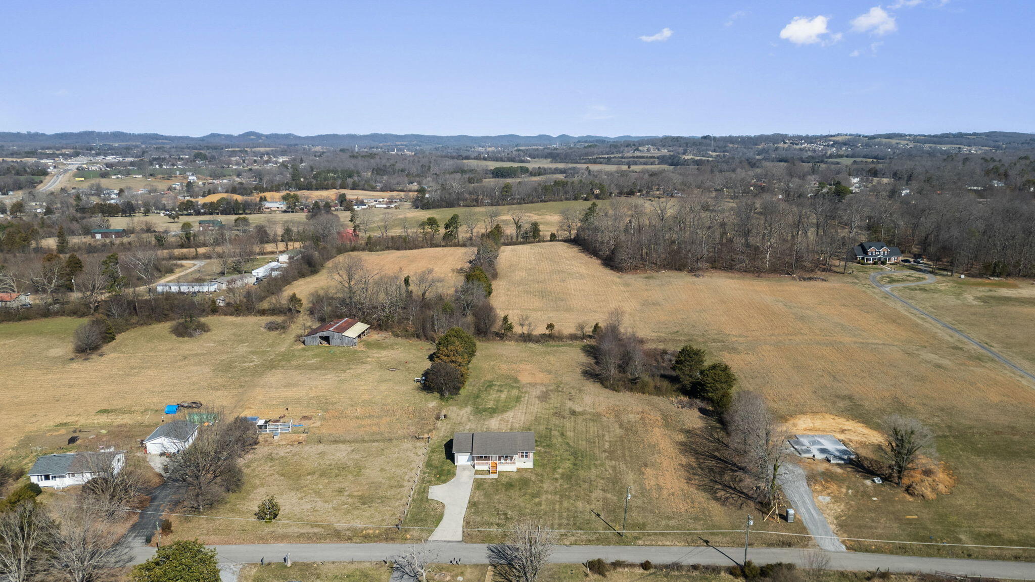 167 McClellan Road Madisonville, TN 37354 - Photo 31 of 40 36-web-or-mls-McCellen-Brieanna-4