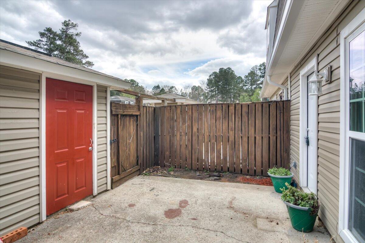 505 Vancouver Road North Augusta, SC 29841 - Photo 3 of 26 03-003-