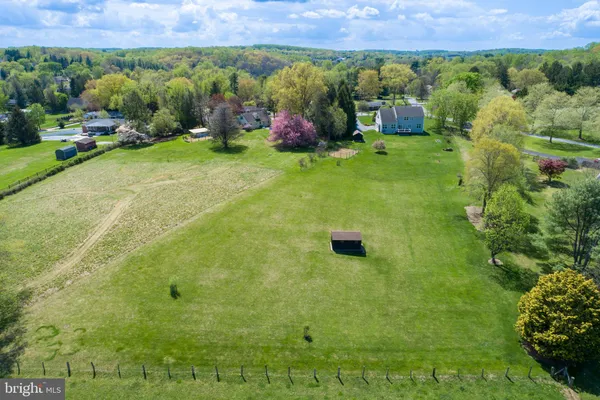 $850,000 | 605 Clarks Lane, West Chester, PA 19382